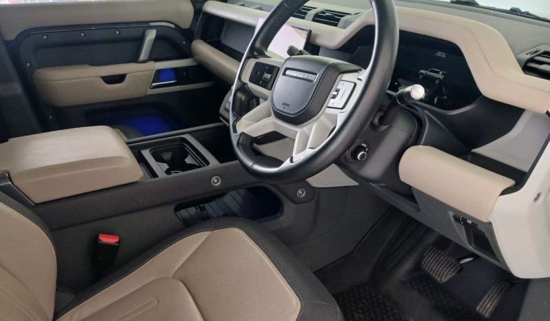 
								Land Rover Defender 110 3.0 D D300 X-Dynamic Hse (221kW full									