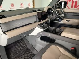 
										Land Rover Defender 110 3.0 D D300 X-Dynamic Hse (221kW full									