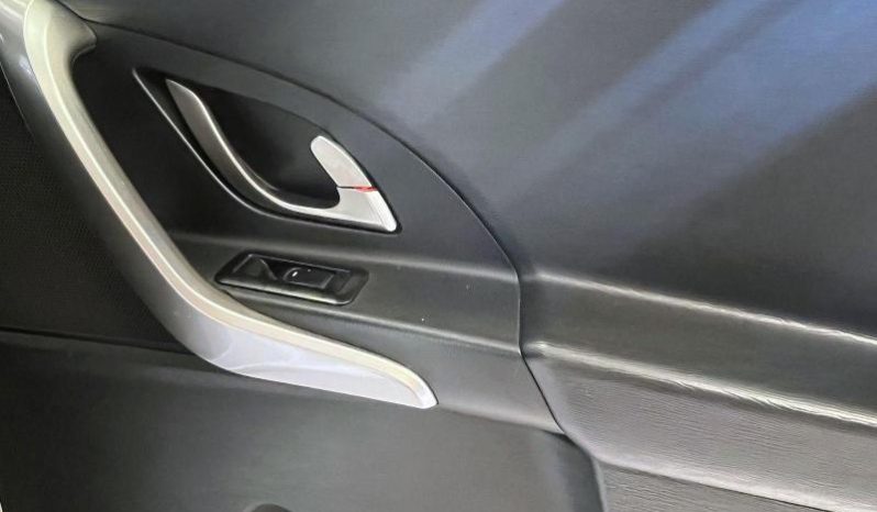 
								Mahindra Xuv500 2.2 Crde Mhawk W6 At full									