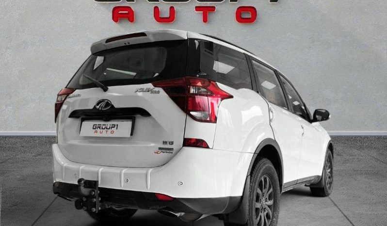 
								Mahindra Xuv500 2.2 Crde Mhawk W6 At full									