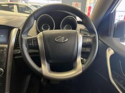 
										Mahindra Xuv500 2.2 Crde Mhawk W6 At full									