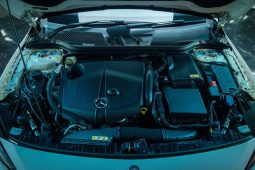 
										Mercedes Benz Gla Gla 200 Cdi 7G-Dct full									