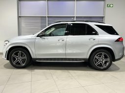 
										Mercedes Benz Gle Suv 300d 4matic 9G-Tronic full									