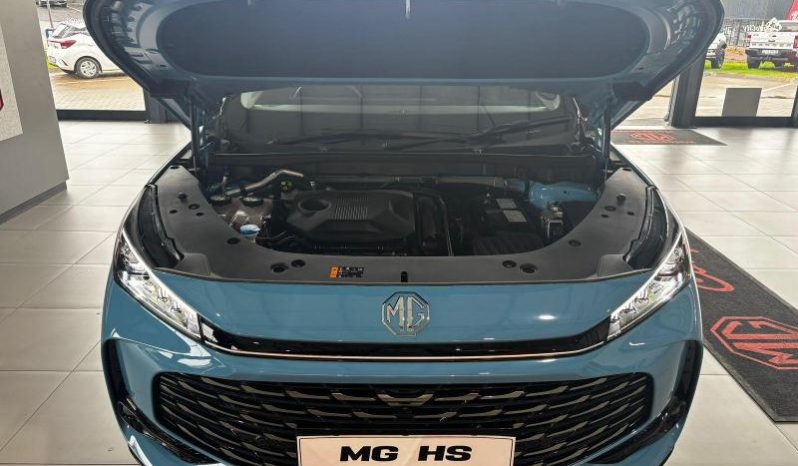 
								MG Hs 1.5T Luxury At full									