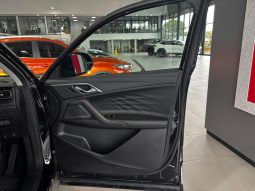 
										MG Hs 1.5T Luxury At full									