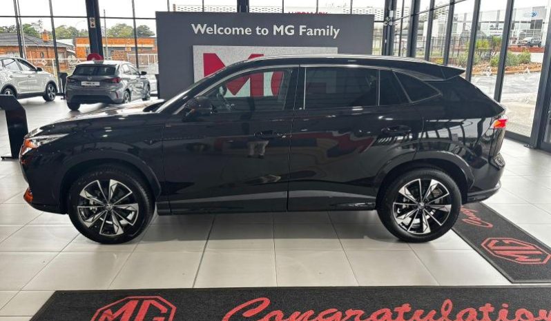 
								MG Hs 1.5T Luxury At full									