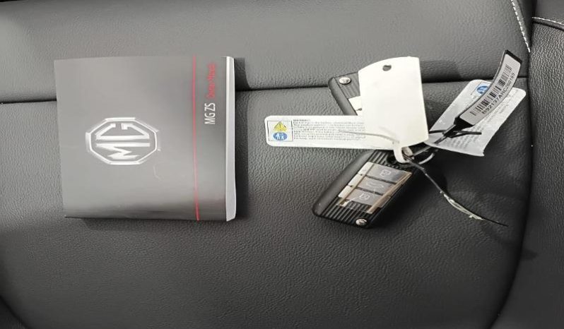 
								MG Zs 1.5 Luxury At full									