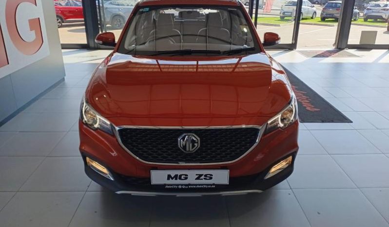 
								MG Zs 1.5 Luxury At full									