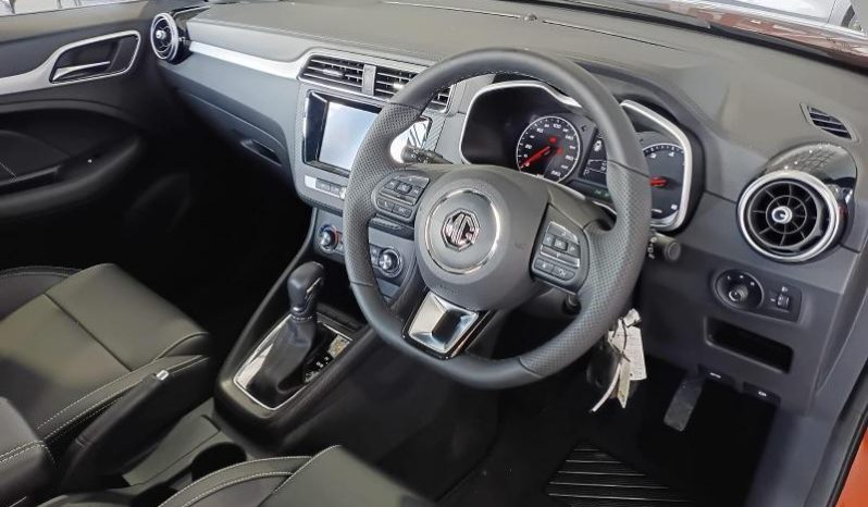 
								MG Zs 1.5 Luxury At full									
