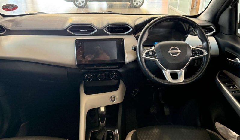 
								Nissan Magnite MAGNITE 1.0T ACENTA CVT full									