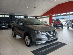 
										Nissan Qashqai QASHQAI 1.2T ACENTA CVT full									