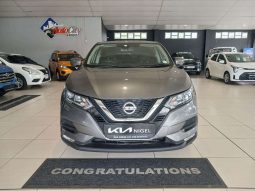 
										Nissan Qashqai QASHQAI 1.2T ACENTA CVT full									