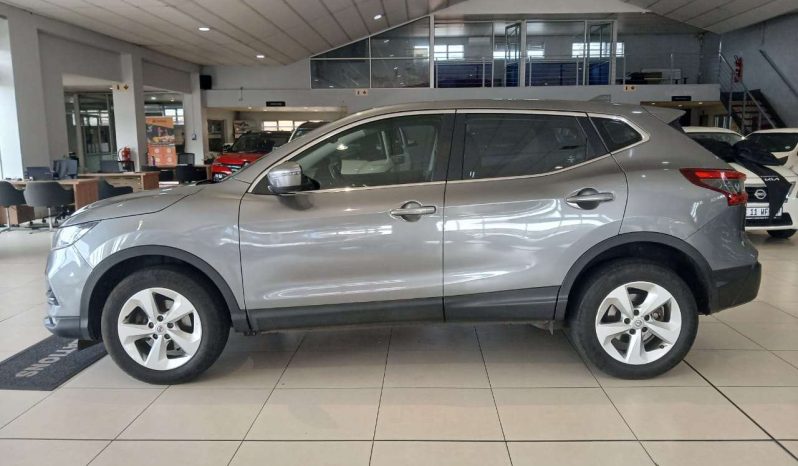 
								Nissan Qashqai QASHQAI 1.2T ACENTA CVT full									
