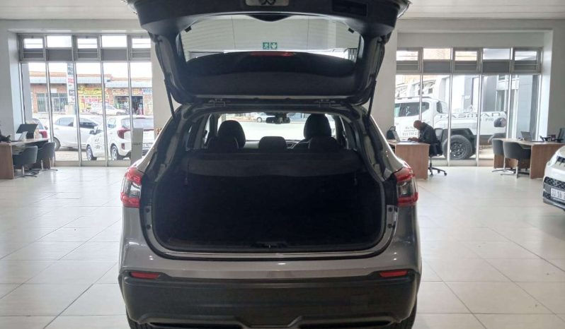
								Nissan Qashqai QASHQAI 1.2T ACENTA CVT full									