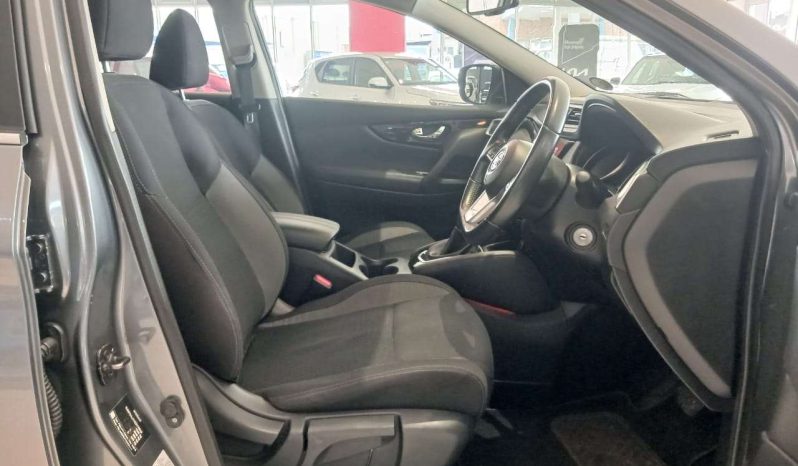 
								Nissan Qashqai QASHQAI 1.2T ACENTA CVT full									