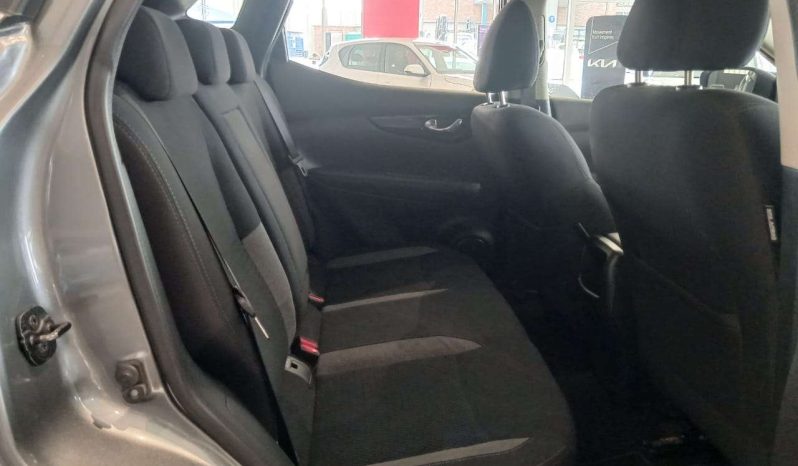 
								Nissan Qashqai QASHQAI 1.2T ACENTA CVT full									