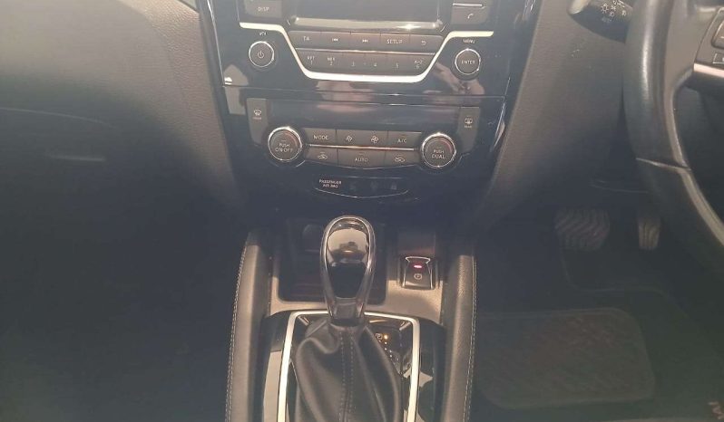 
								Nissan Qashqai QASHQAI 1.2T ACENTA CVT full									