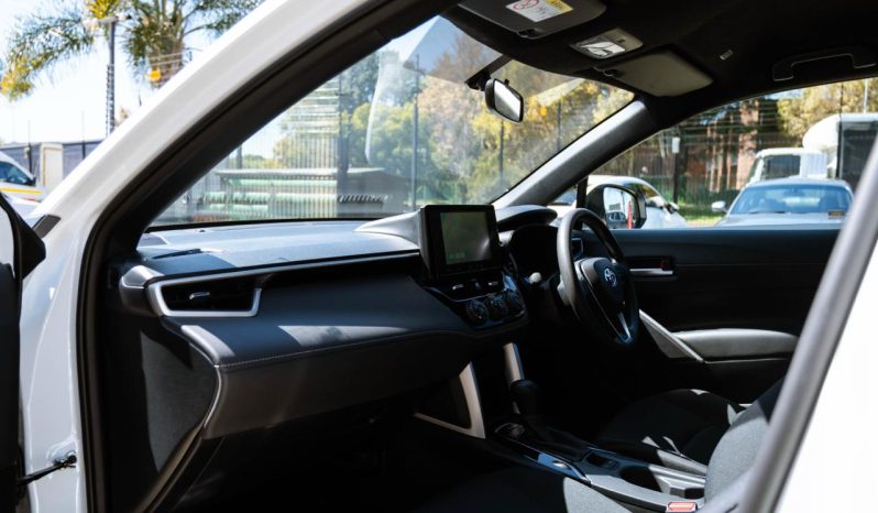 
								Toyota Corolla Cross 1.8 Xi full									