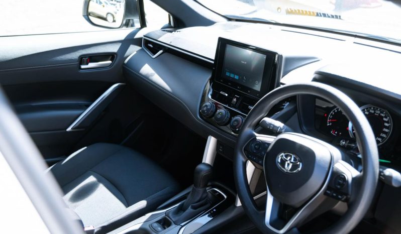 
								Toyota Corolla Cross 1.8 Xi full									