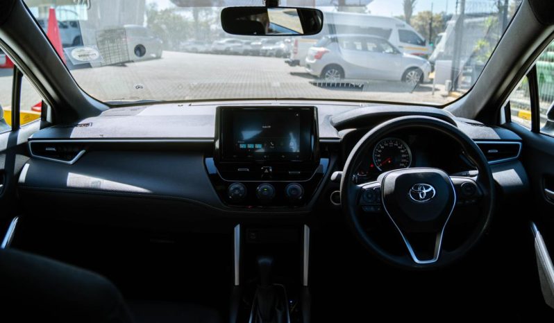 
								Toyota Corolla Cross 1.8 Xi full									