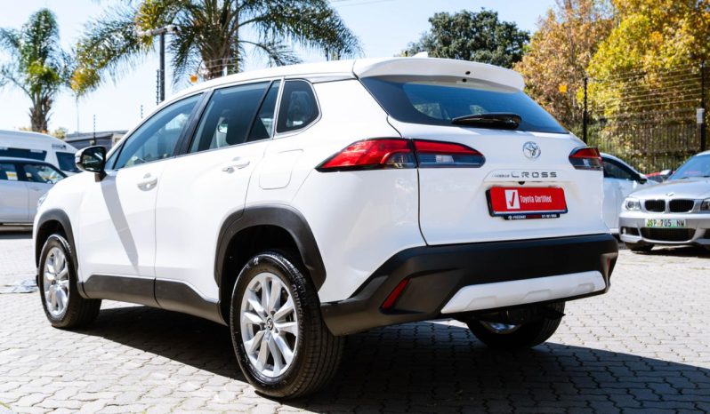 
								Toyota Corolla Cross 1.8 Xi full									