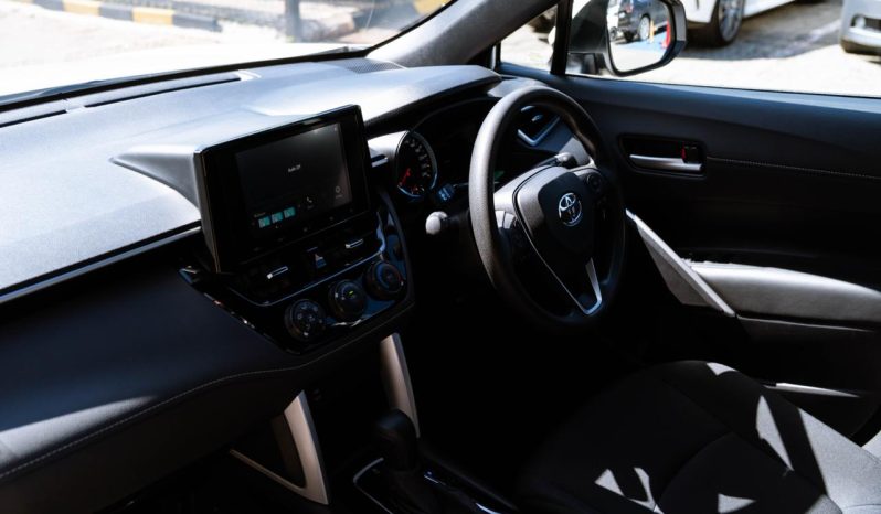 
								Toyota Corolla Cross 1.8 Xi full									