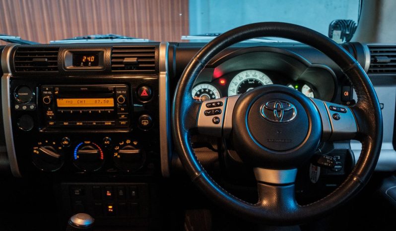 
								Toyota Fj Cruiser 4.0 V6 4X4 Sport Cruiser At full									