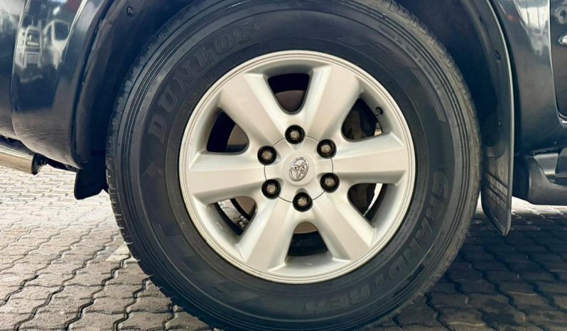 
								Toyota Fortuner 3.0 D-4D R/body At full									