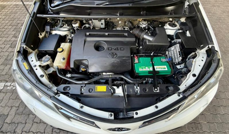 
								Toyota Rav4 2.2 D Vx 4X4 At full									