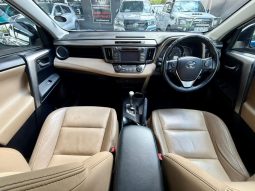 
										Toyota Rav4 2.2 D Vx 4X4 At full									