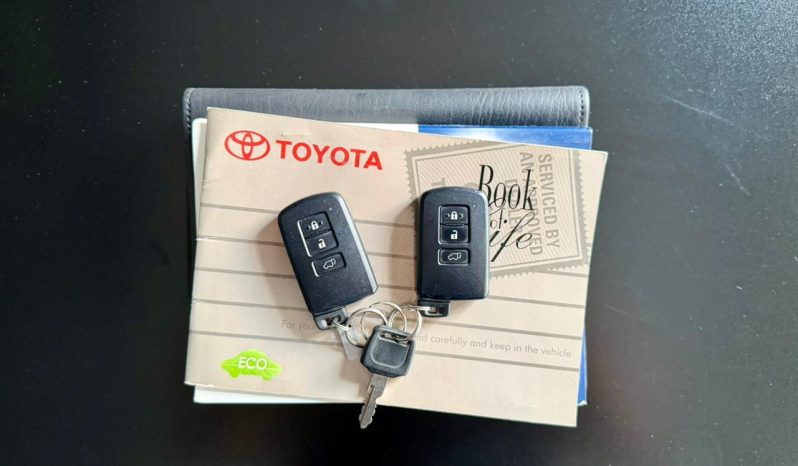 
								Toyota Rav4 2.2 D Vx 4X4 At full									