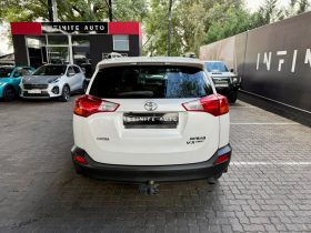 Toyota Rav4 2.2 D Vx 4X4 At