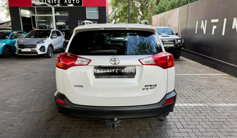 
								Toyota Rav4 2.2 D Vx 4X4 At full									