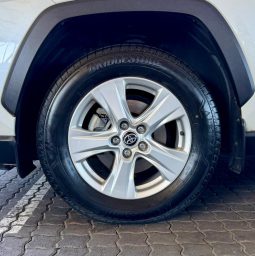 
										Toyota Rav4 2.5 Gx Hybrid Cvt full									