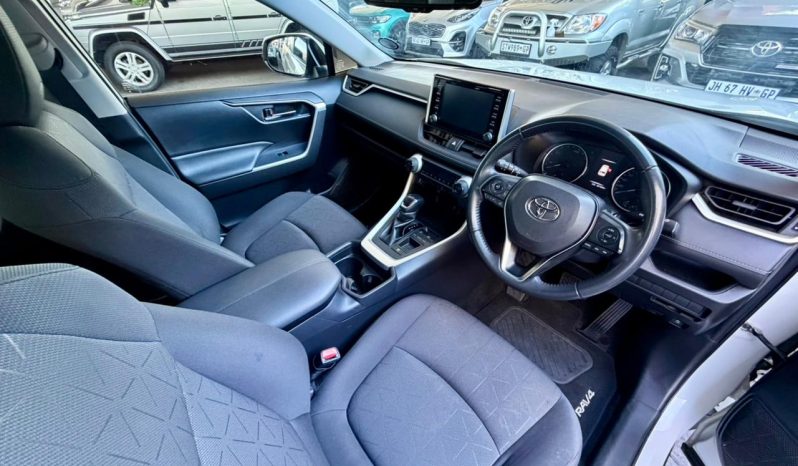 
								Toyota Rav4 2.5 Gx Hybrid Cvt full									