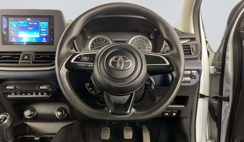 
								Toyota Starlet 1.5 Xs full									