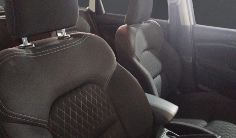 
								TOYOTA URBAN CRUISER 1.5 XR AT full									
