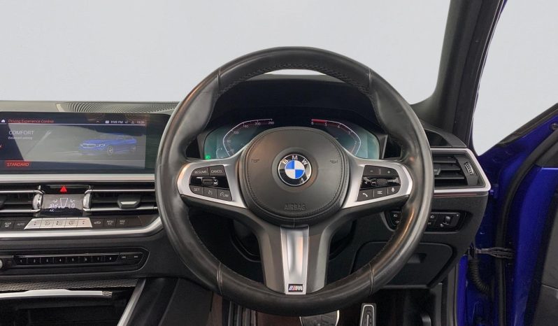 
								BMW 3 Series Sedan 320d M Sport Steptronic full									