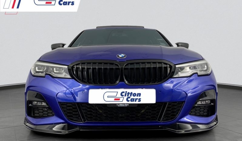 
								BMW 3 Series Sedan 320d M Sport Steptronic full									