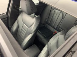
										BMW 3 Series Sedan 320d M Sport Steptronic full									