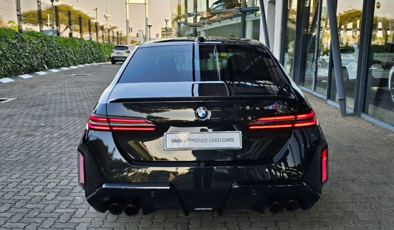 
								BMW M5 Sedan Phev Awd full									