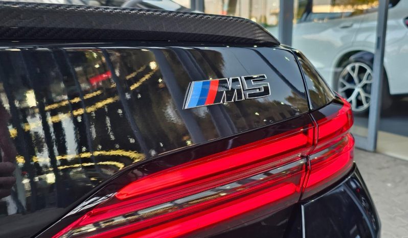 
								BMW M5 Sedan Phev Awd full									