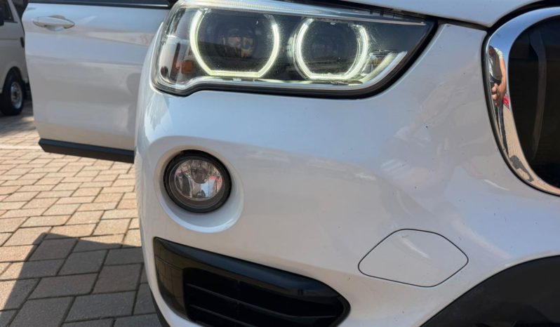 
								BMW X1 Sdrive20d Sport Line Steptronic full									