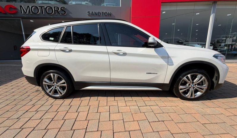 
								BMW X1 Sdrive20d Sport Line Steptronic full									