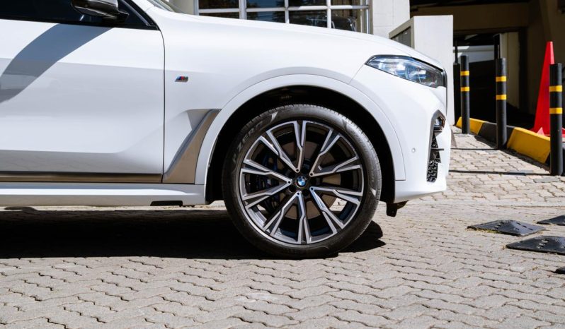 
								BMW X7 M50d full									