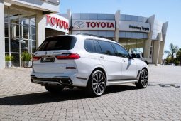 
										BMW X7 M50d full									