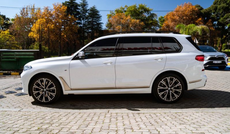 
								BMW X7 M50d full									