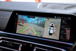 
										BMW X7 M50d full									