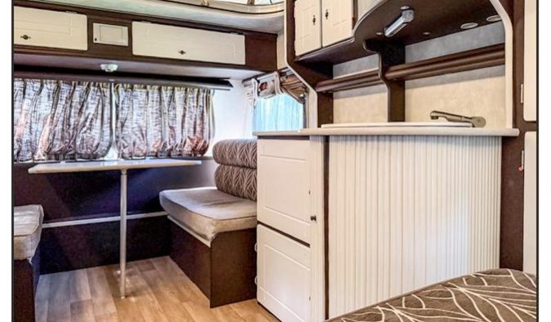 
								Caravan Jurgens Fleetline full									