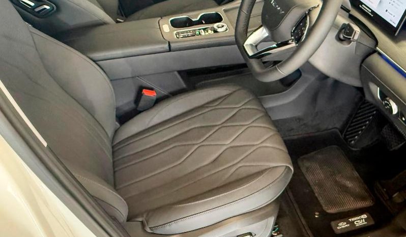 
								Chery Tiggo 8 CSH 1.5T Csh Apex Dht full									